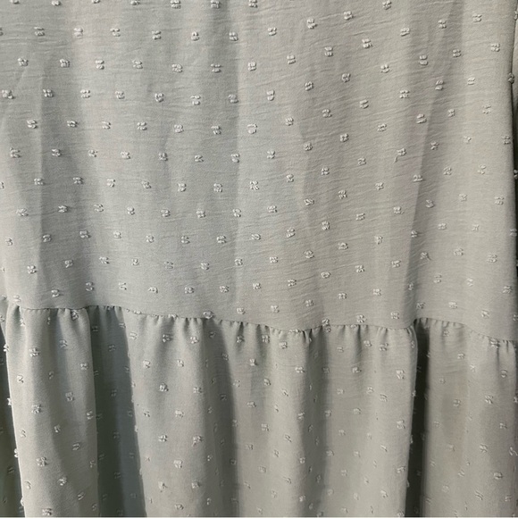 21 Saints Women’s Short Sleeve Sage Green Swiss Dot Babydoll Top Size XL GUC - Picture 3 of 8